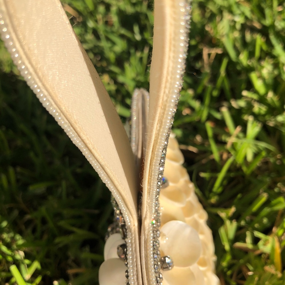 handbag - Picture 3 of 8